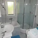 Simaris - Spacious With Terrace And Sea View Sibenik