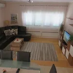Apartman Simaris - Spacious With Terrace And Sea View *