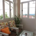 Simaris - Spacious With Terrace And Sea View Sibenik