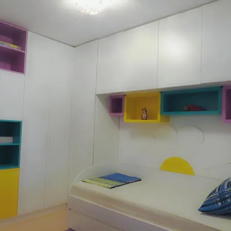 Simaris - Spacious With Terrace And Sea View