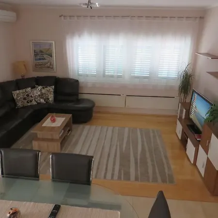Apartment Simaris - Spacious With Terrace And Sea View *