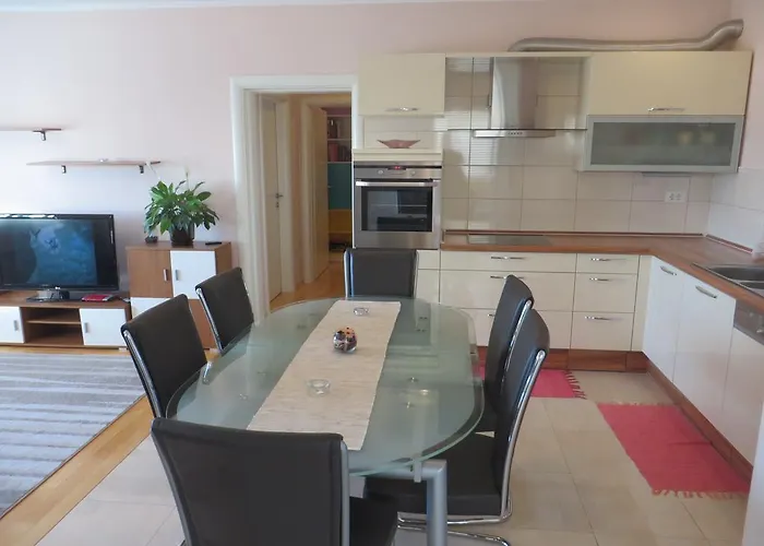 Apartamento Simaris - Spacious With Terrace And Sea View Šibenik