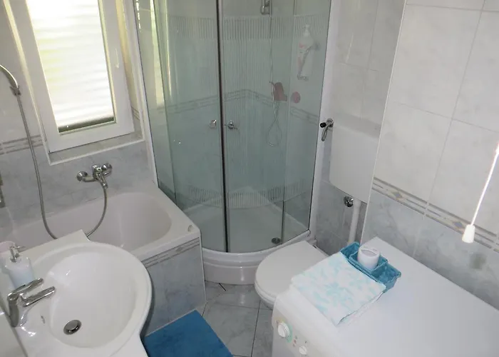 Simaris - Spacious With Terrace And Sea View Daire Šibenik